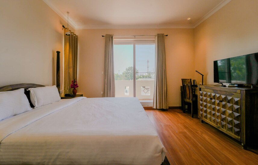 Maple Room view 1